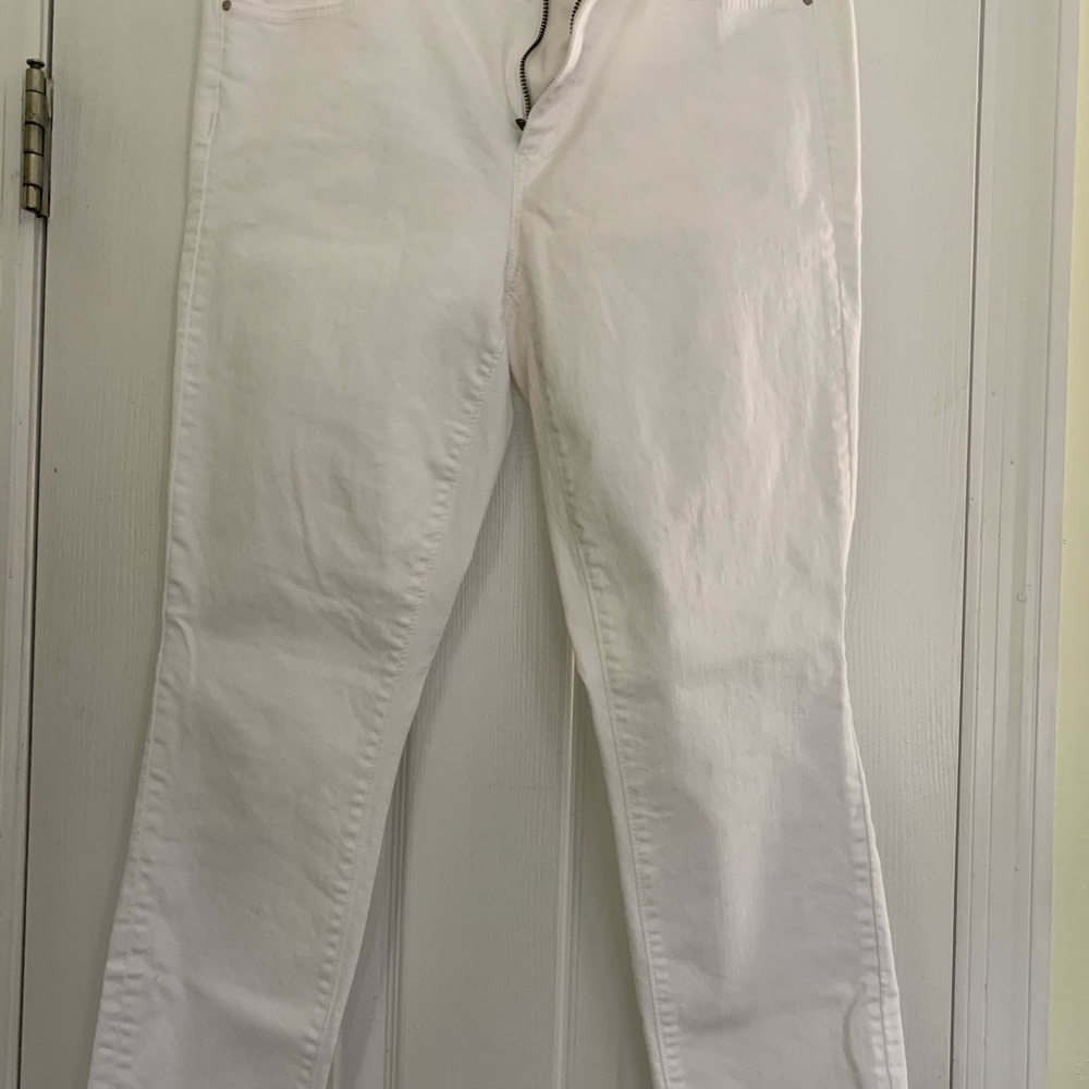 Ann Taylor “The Skinny” Jeans